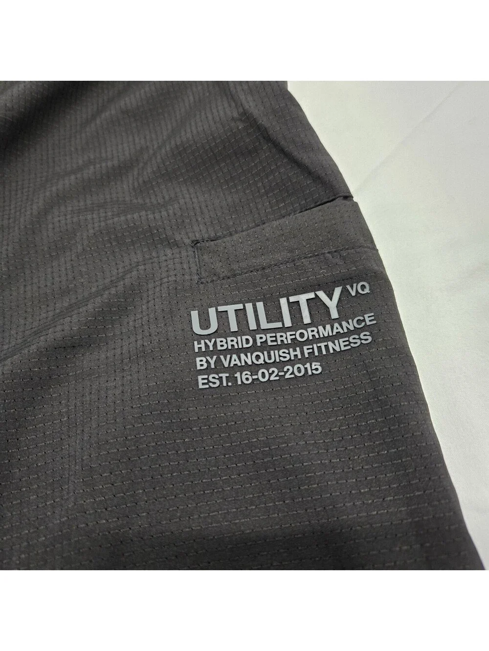 Mens MEDIUM Vanquish Utility Active Pants Black Hybrid Performance Cargo Pockets